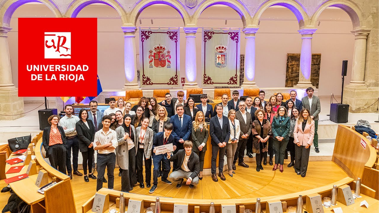 El IES La Laboral gana el VI Torneo de Debate Preuniversitario